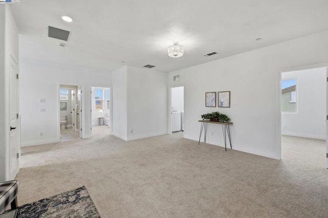 574 Mandevilla Dr, Brentwood, CA 94513