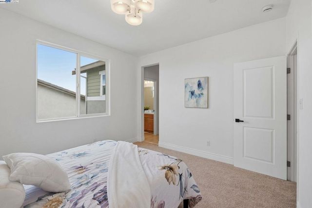 574 Mandevilla Dr, Brentwood, CA 94513