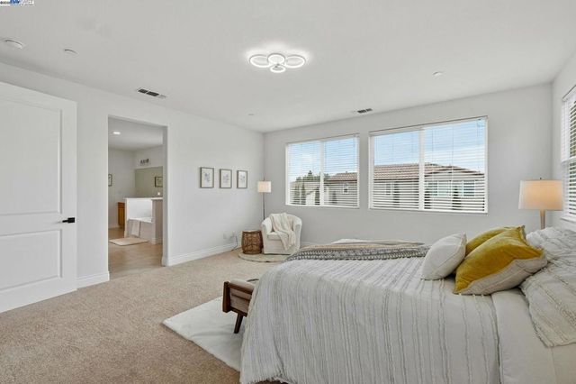 574 Mandevilla Dr, Brentwood, CA 94513