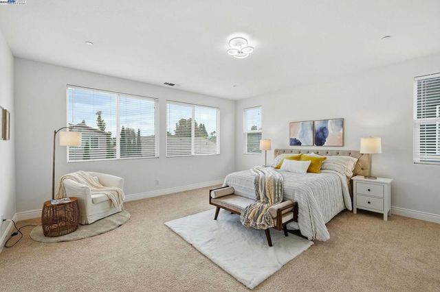 574 Mandevilla Dr, Brentwood, CA 94513