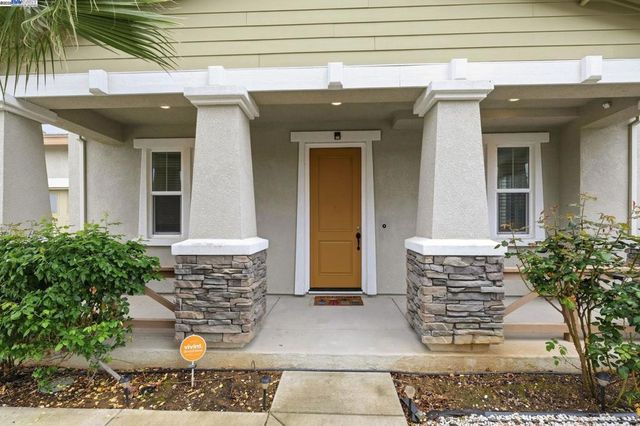 574 Mandevilla Dr, Brentwood, CA 94513