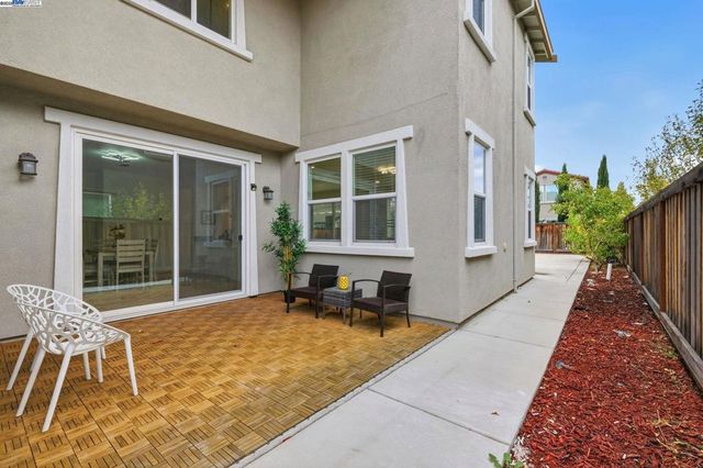 574 Mandevilla Dr, Brentwood, CA 94513