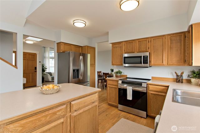 709 Victor Street, Enumclaw, WA 98022