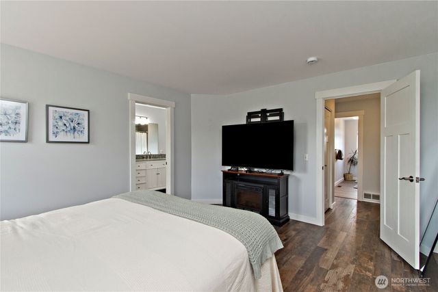 709 Victor Street, Enumclaw, WA 98022