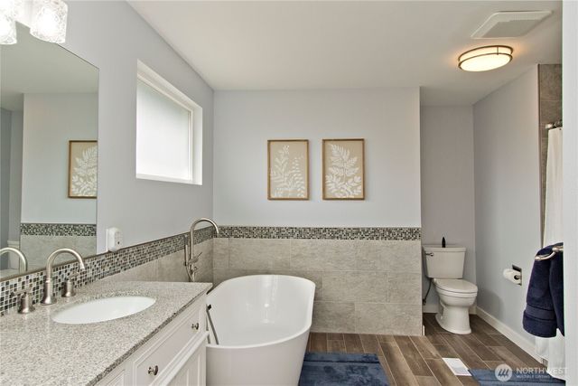 709 Victor Street, Enumclaw, WA 98022