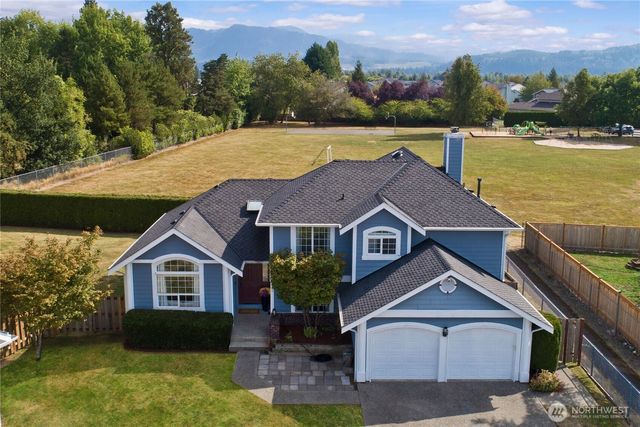 709 Victor Street, Enumclaw, WA 98022