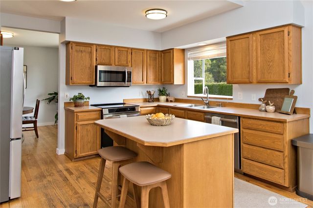 709 Victor Street, Enumclaw, WA 98022