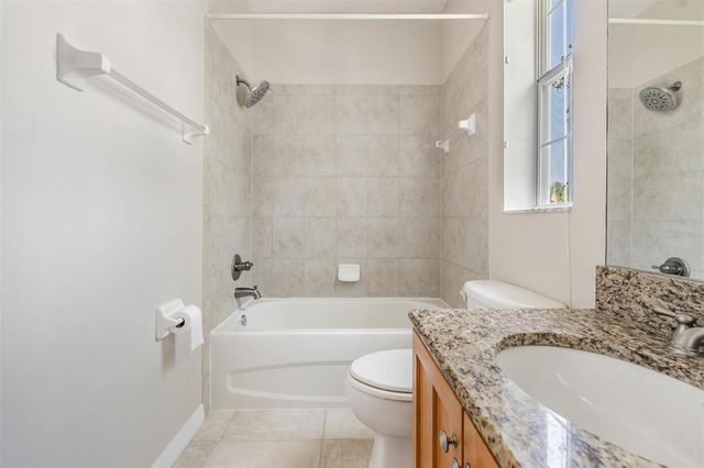 6008 FISHHAWK CROSSING BOULEVARD 6008, Lithia, FL 33547