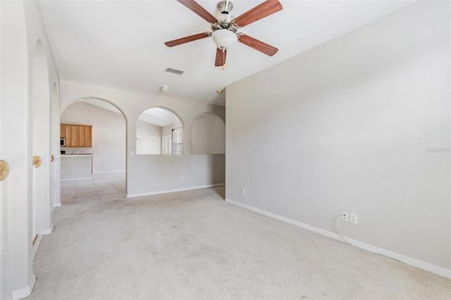 6008 FISHHAWK CROSSING BOULEVARD 6008, Lithia, FL 33547