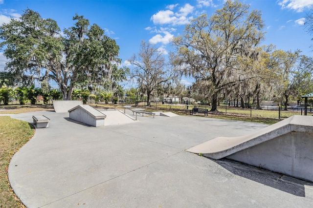 6008 FISHHAWK CROSSING BOULEVARD 6008, Lithia, FL 33547