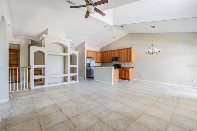 6008 FISHHAWK CROSSING BOULEVARD 6008, Lithia, FL 33547