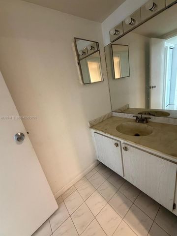 200 S Waterway Drive S 107, Lantana, FL 33462