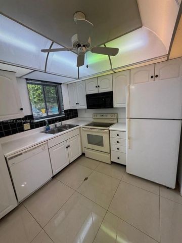 200 S Waterway Drive S 107, Lantana, FL 33462