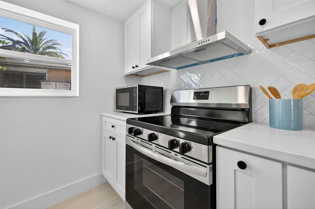 12734 2ND ISLE, Hudson, FL 34667