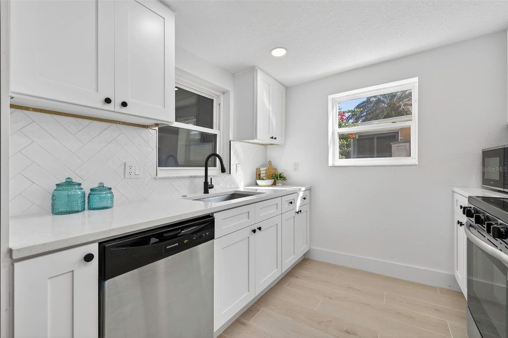 Image 16 of property listing at 12734 2ND ISLE, Hudson, FL 34667