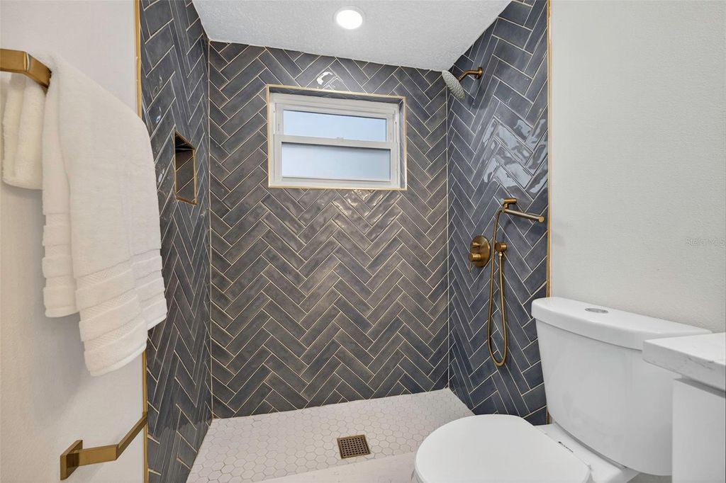 Image 22 of property listing at 12734 2ND ISLE, Hudson, FL 34667