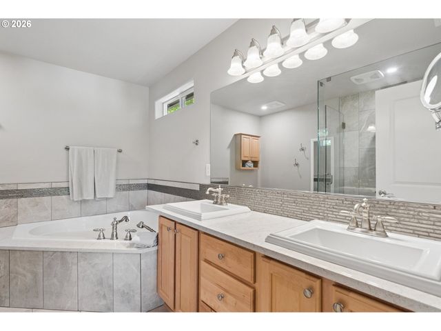 2657 Nw IVY St, Camas, WA 98607