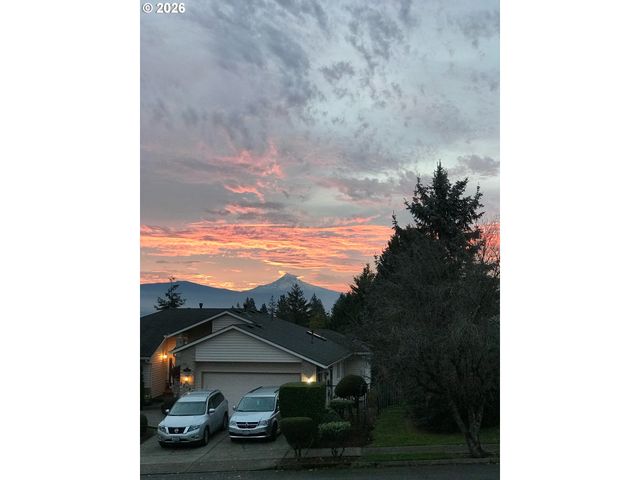 2657 Nw IVY St, Camas, WA 98607