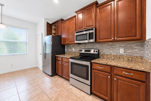 16716 MYRTLE SAND DRIVE, Wimauma, FL 33598
