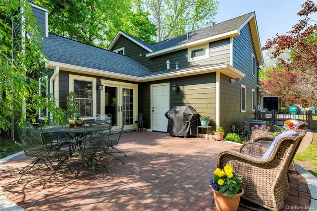 299 Baxtertown Road, Fishkill, NY 12524