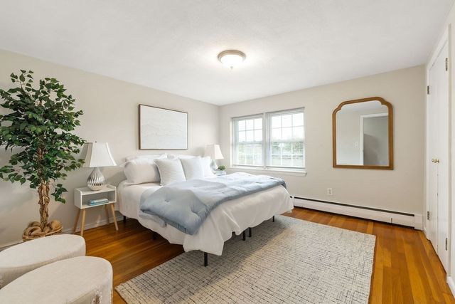 210 Hillside Ave 32, Needham, MA 02494