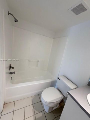 3650 N 56th Ave 516, Hollywood, FL 33021