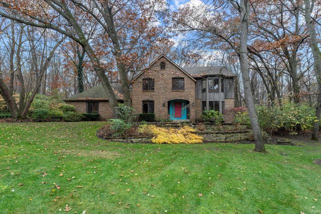 51981 Farmington Square Road, Granger, IN 46530