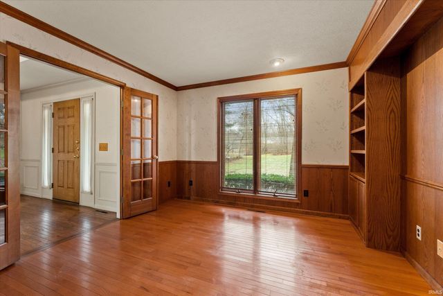 51981 Farmington Square Road, Granger, IN 46530