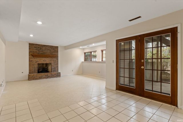 51981 Farmington Square Road, Granger, IN 46530