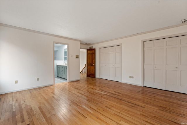 51981 Farmington Square Road, Granger, IN 46530