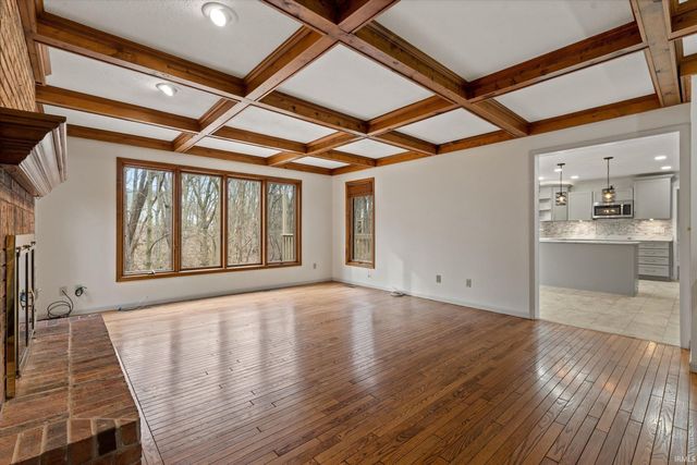 51981 Farmington Square Road, Granger, IN 46530