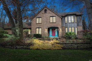 51981 Farmington Square Road, Granger, IN 46530