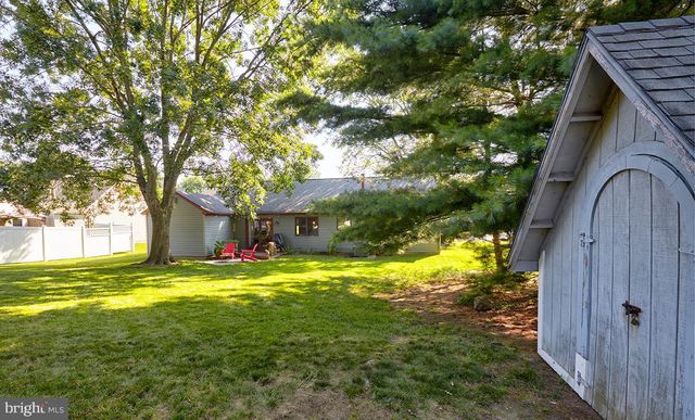 225 BENTWOOD DR, Delran, NJ 08075