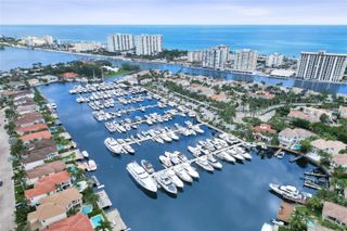 842 Spinnaker Dr E, Hollywood, FL 33019