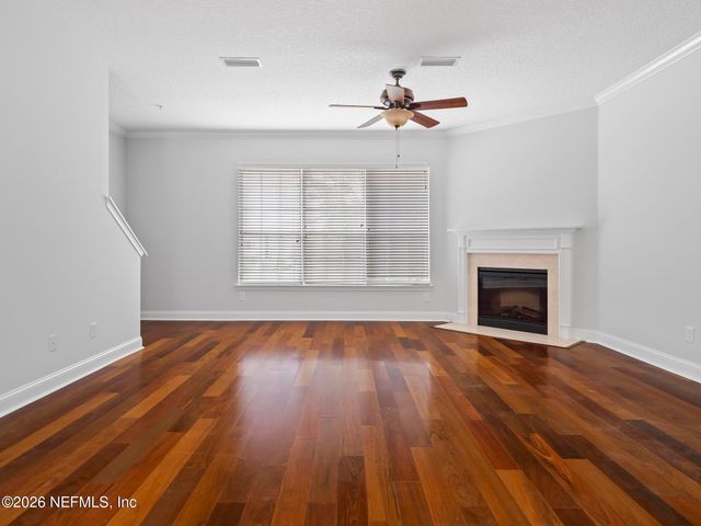 4472 CONGRESSIONAL Drive, Jacksonville, FL 32246