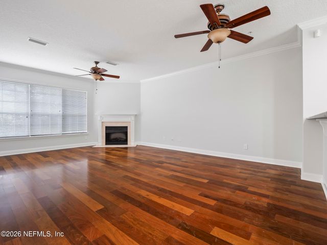 4472 CONGRESSIONAL Drive, Jacksonville, FL 32246