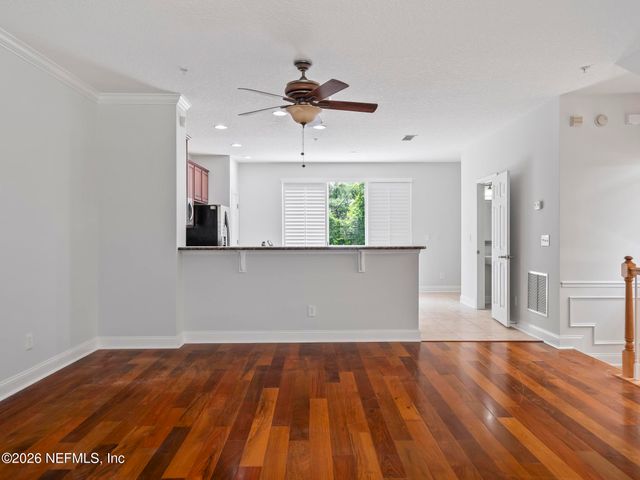 4472 CONGRESSIONAL Drive, Jacksonville, FL 32246