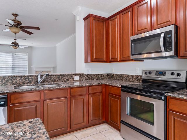 4472 CONGRESSIONAL Drive, Jacksonville, FL 32246