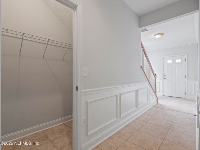 4472 CONGRESSIONAL Drive, Jacksonville, FL 32246