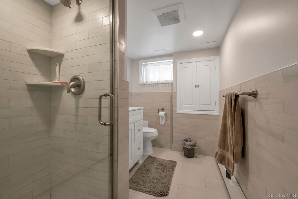 54 Marwood Road N, Port Washington, NY 11050 — photo 5