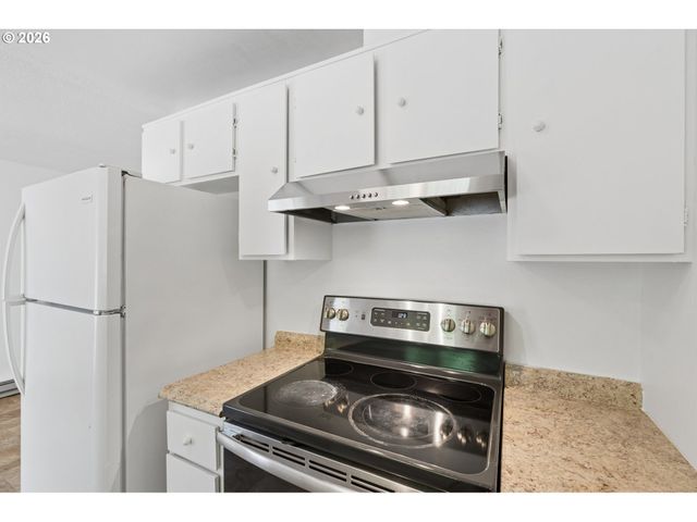 6332 Ne 45TH Ave, Portland, OR 97218