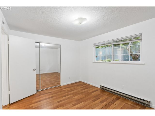 6332 Ne 45TH Ave, Portland, OR 97218