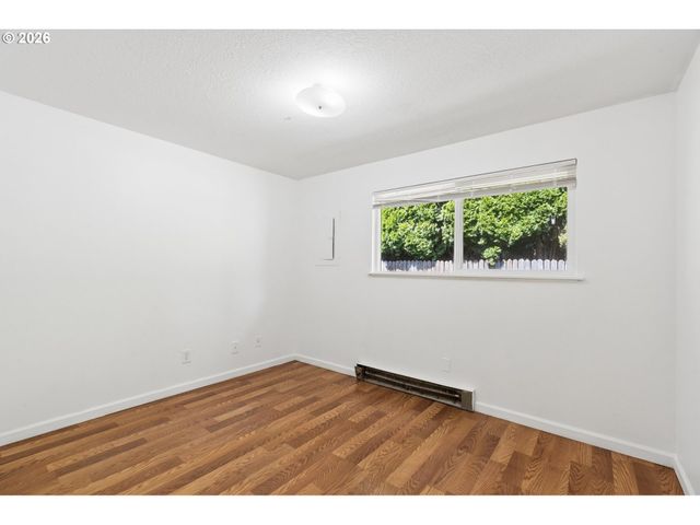 6332 Ne 45TH Ave, Portland, OR 97218