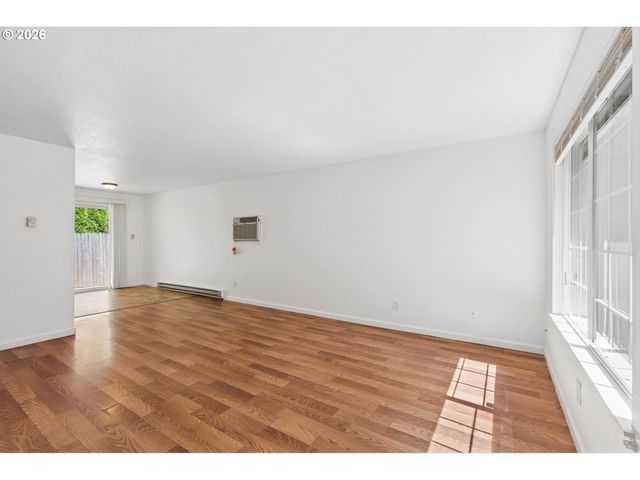 6332 Ne 45TH Ave, Portland, OR 97218