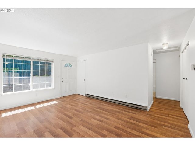6332 Ne 45TH Ave, Portland, OR 97218