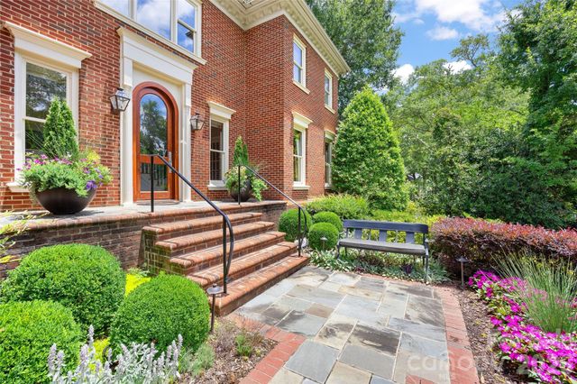 5411 Mirabell Road, Charlotte, NC 28226