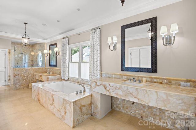 5411 Mirabell Road, Charlotte, NC 28226