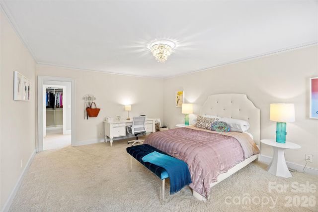 5411 Mirabell Road, Charlotte, NC 28226