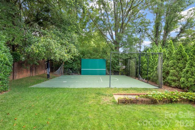 5411 Mirabell Road, Charlotte, NC 28226