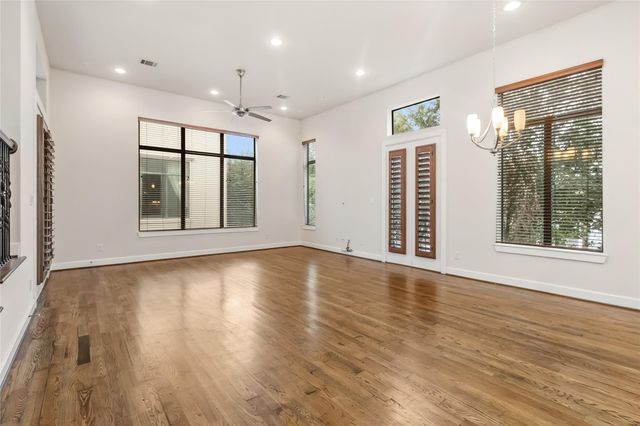 5729 Larkin Street A, Houston, TX 77007